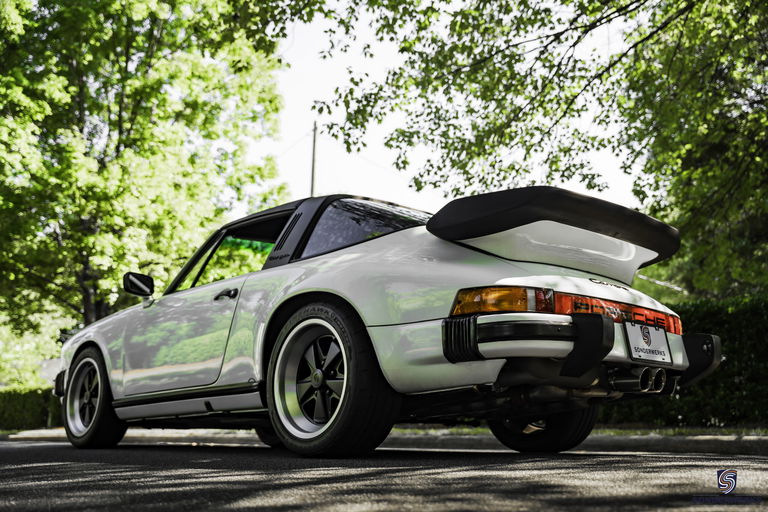 Porsche 911 Carrera 3.2