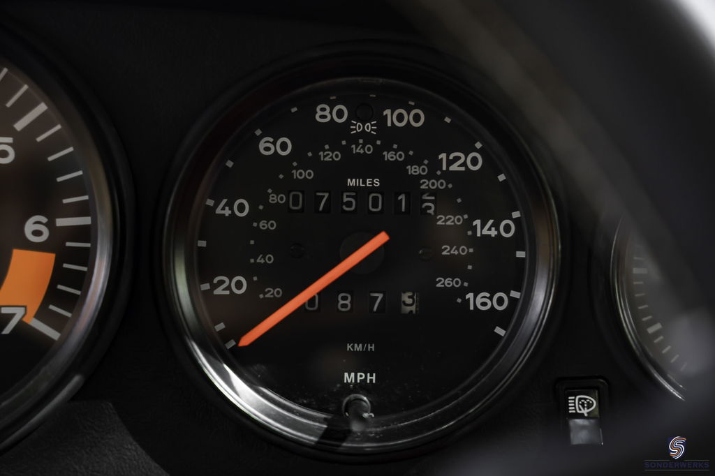 Porsche 911 Carrera 3.2