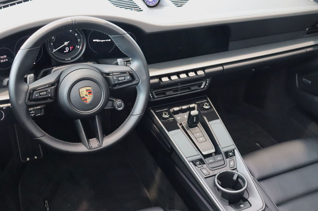 Porsche 992 Targa 4S