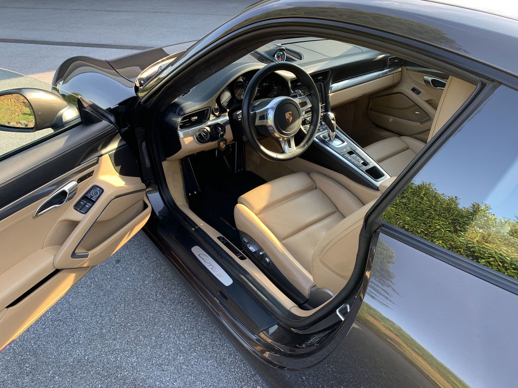 Porsche 991 Carrera