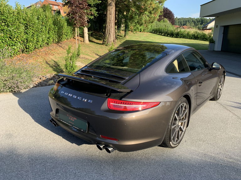 Porsche 991 Carrera