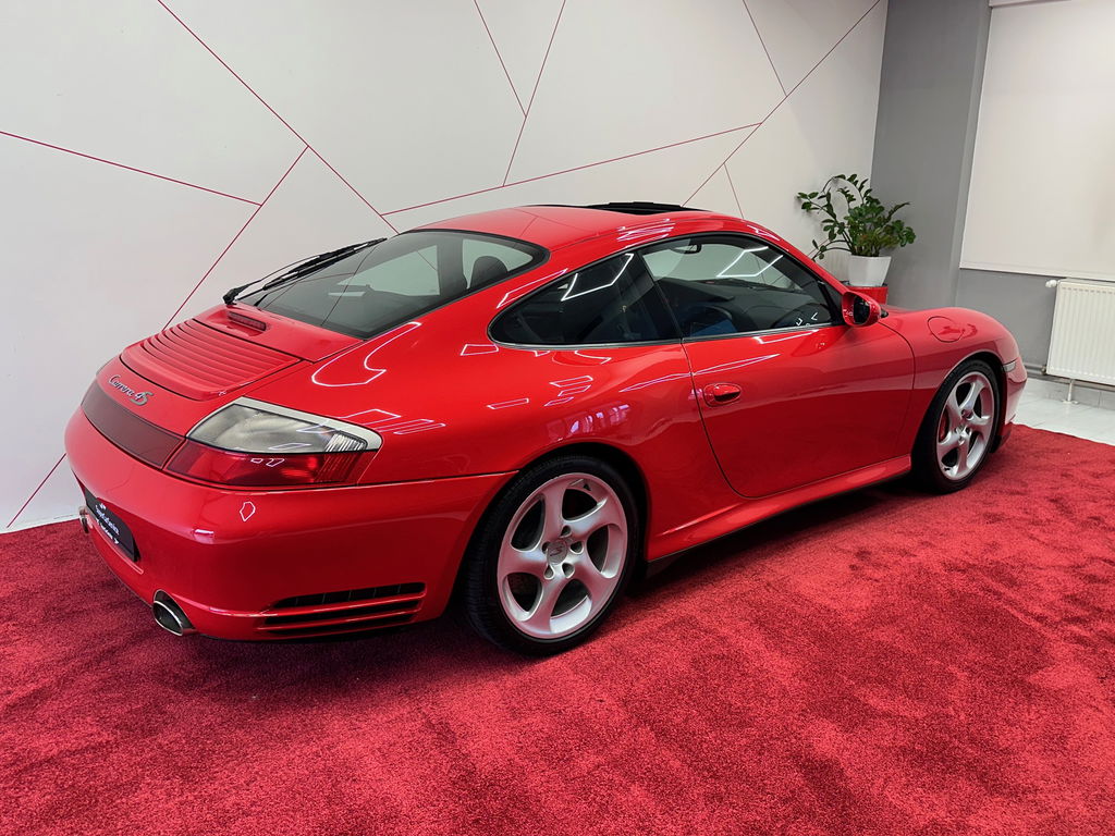 Porsche 996 Carrera 4S
