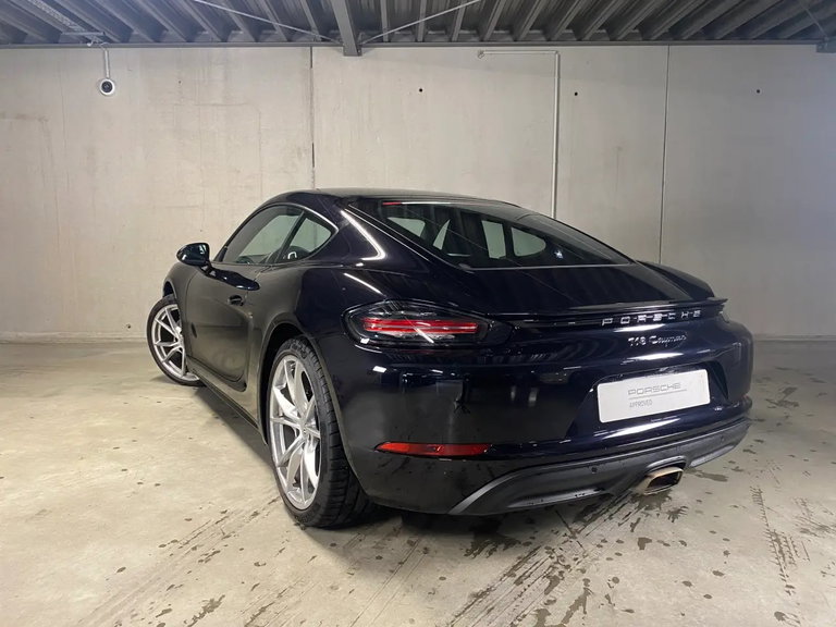 Porsche 718 Cayman