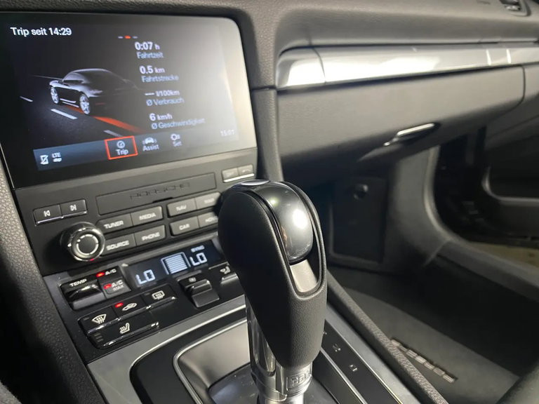 Porsche 718 Cayman