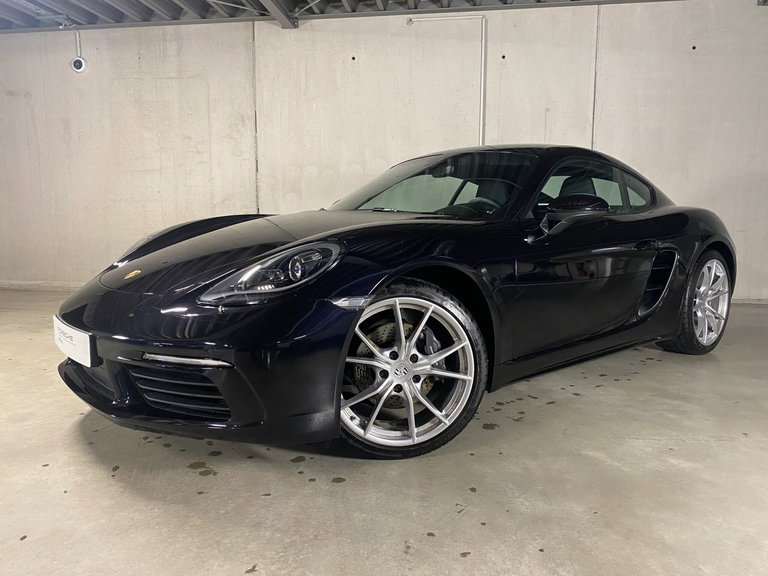 Porsche 718 Cayman