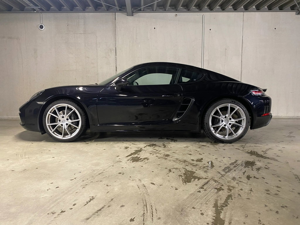 Porsche 718 Cayman