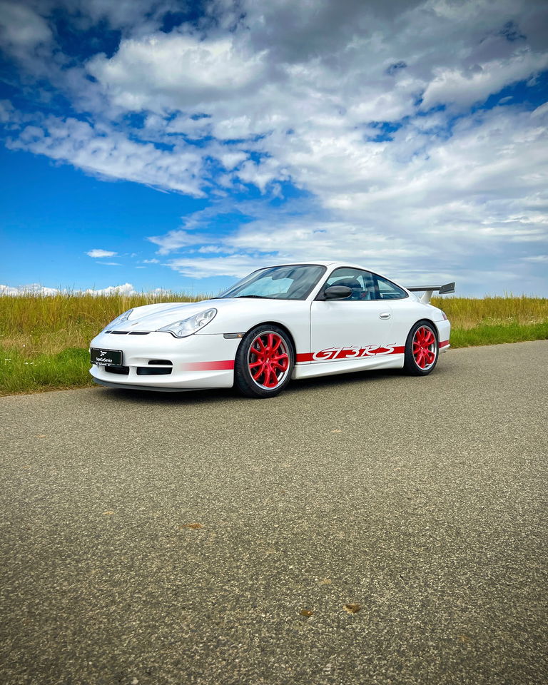 Porsche 992 Heritage Design Edition