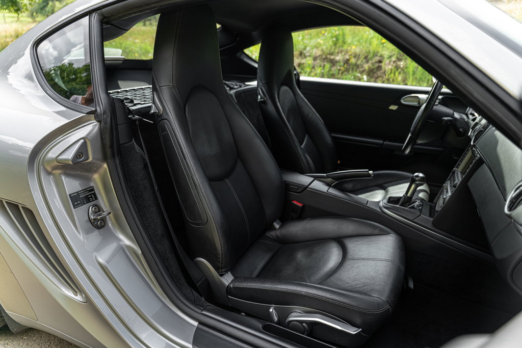 Porsche 987 Cayman S