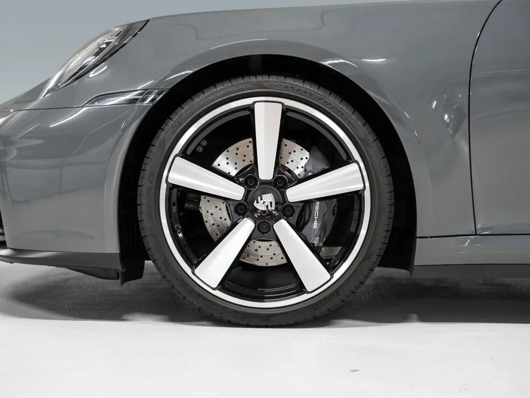 Porsche 992.2 Carrera