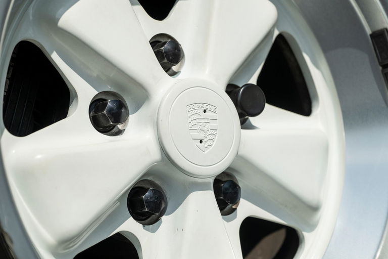 Porsche 911 Turbo 3.3 (US)