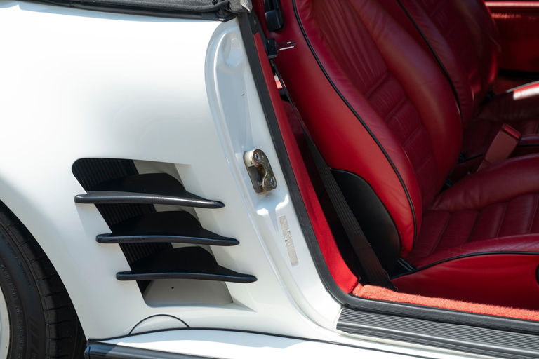 Porsche 911 Turbo 3.3 (US)