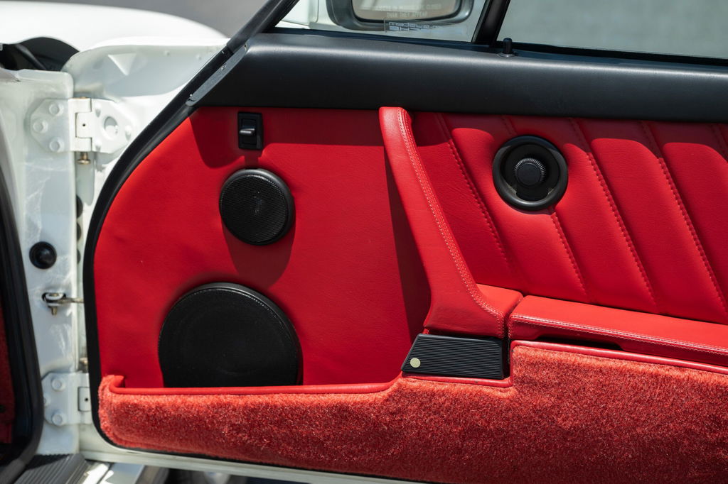 Porsche 911 Turbo 3.3 (US)