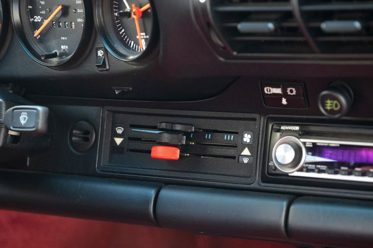 Porsche 911 Turbo 3.3 (US)