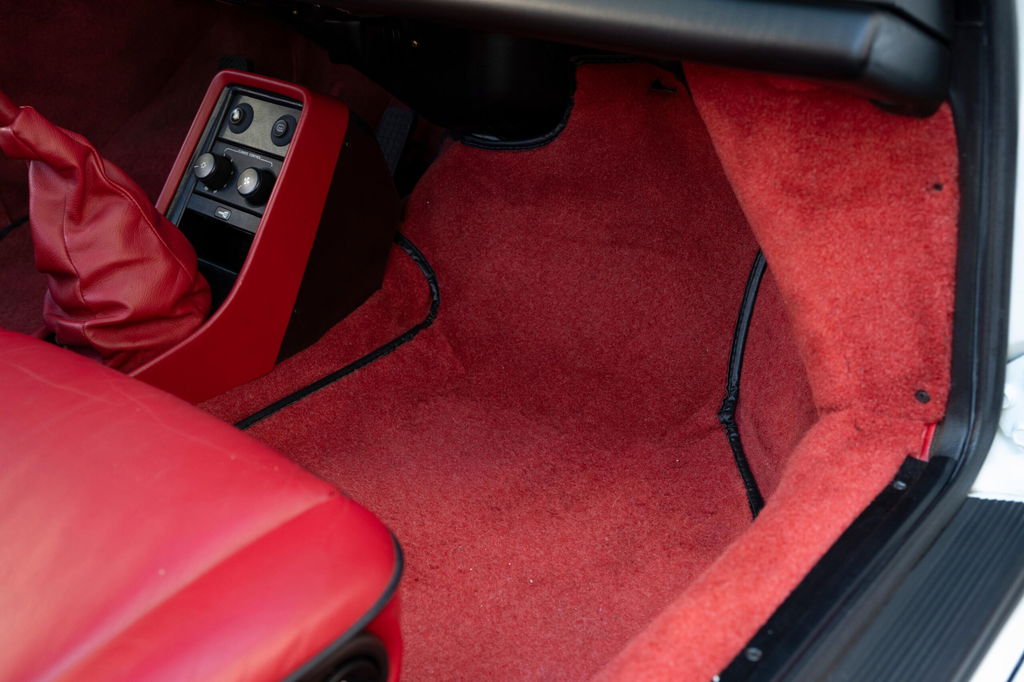 Porsche 911 Turbo 3.3 (US)