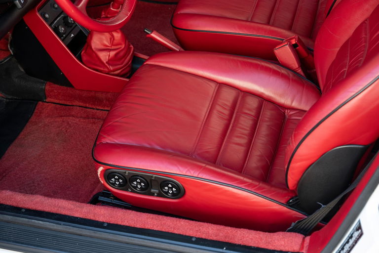 Porsche 911 Turbo 3.3 (US)