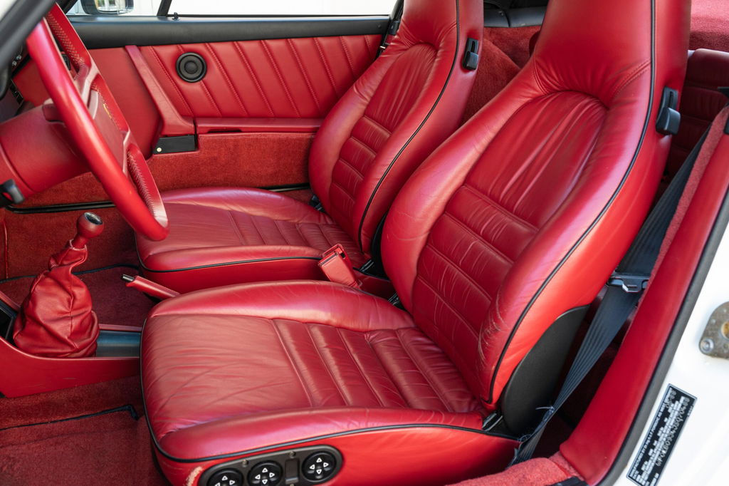 Porsche 911 Turbo 3.3 (US)