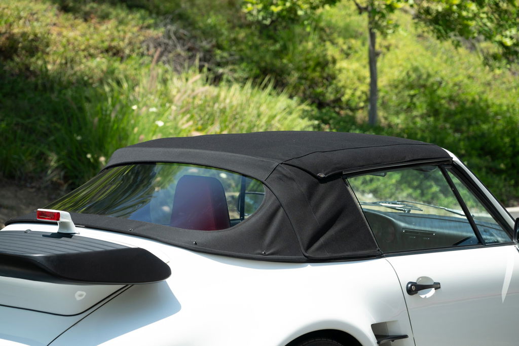 Porsche 911 Turbo 3.3 (US)