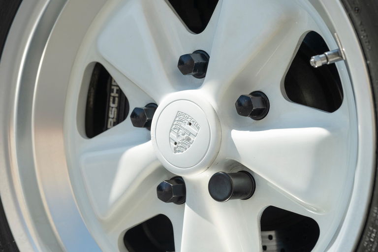 Porsche 911 Turbo 3.3 (US)