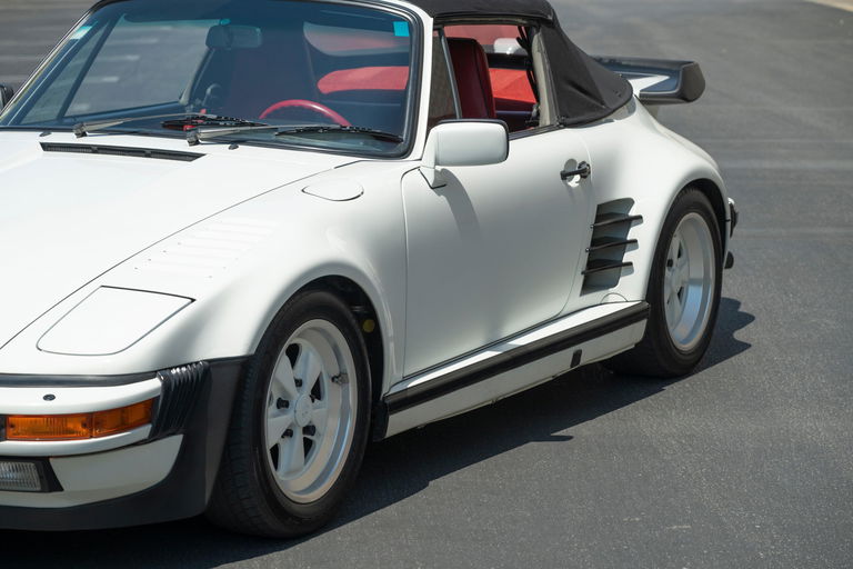 Porsche 911 Turbo 3.3 (US)