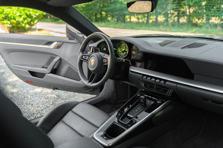 Porsche 992 Carrera 4S