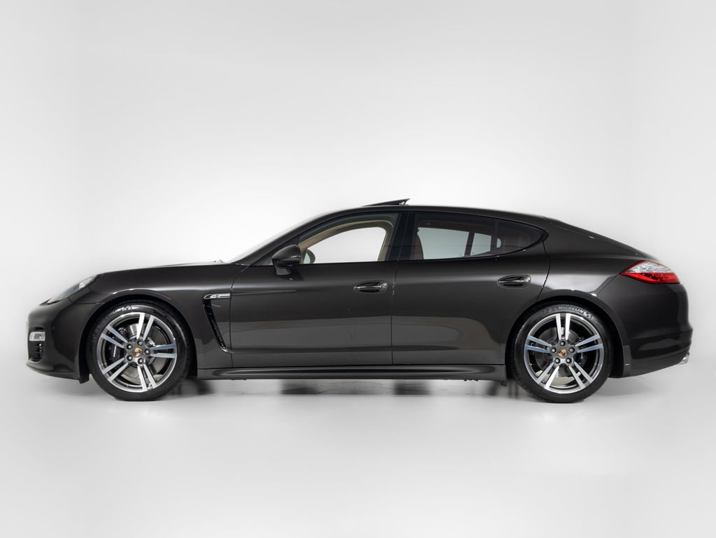 Porsche Panamera Turbo