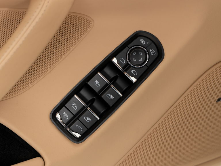 Porsche Panamera Turbo