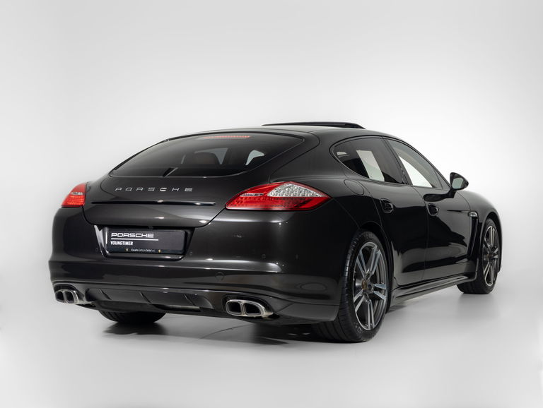 Porsche Panamera Turbo