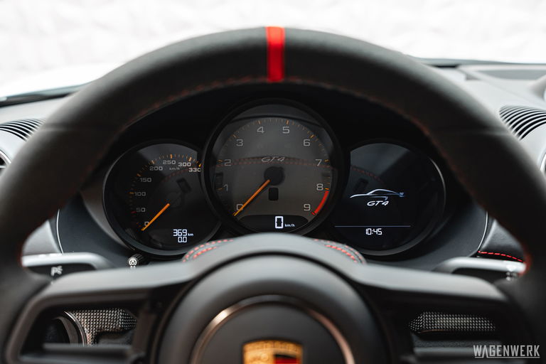 Porsche 718 Cayman GT4