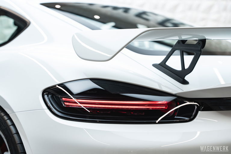 Porsche 718 Cayman GT4