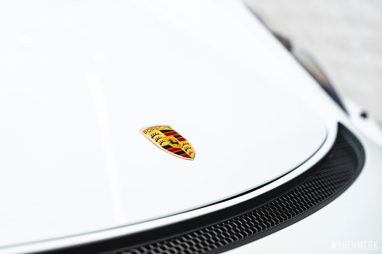 Porsche 718 Cayman GT4