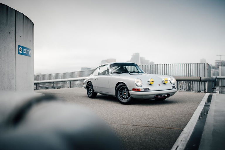 Porsche 911 S 