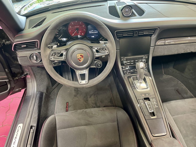 Porsche 991.2 Carrera 4 GTS