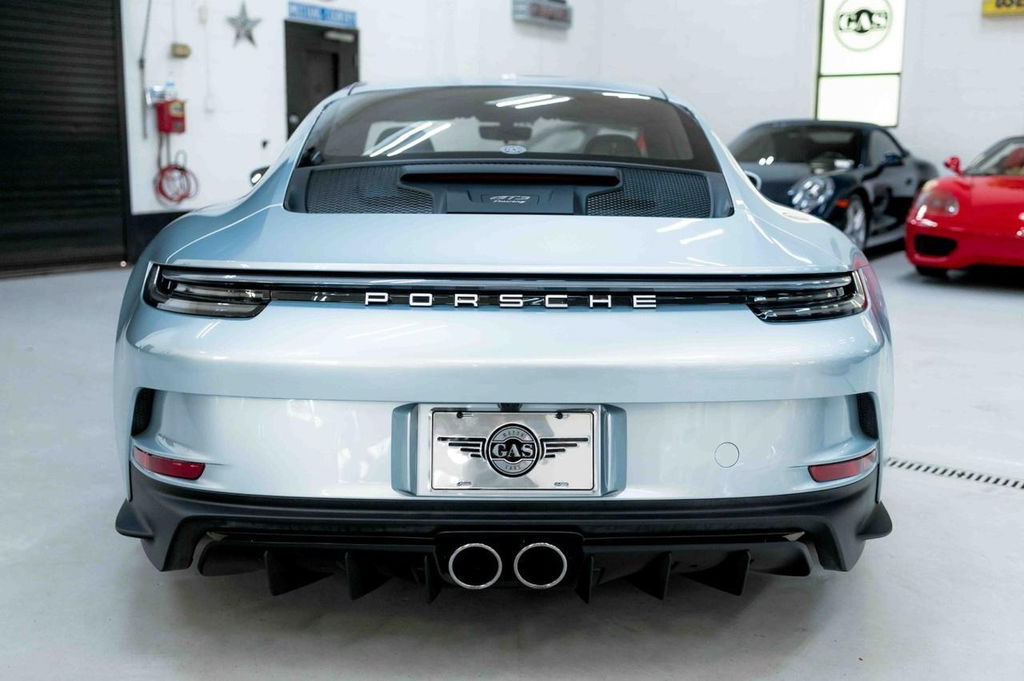 Porsche 992 GT3 Touring