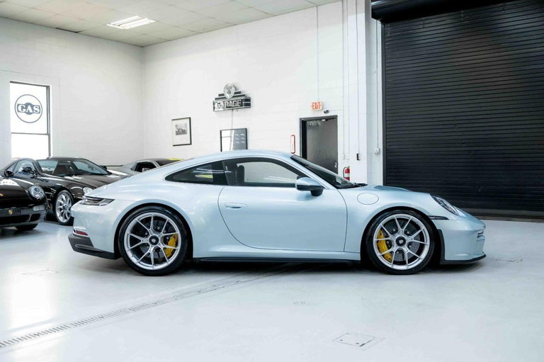 Porsche 992 GT3 Touring