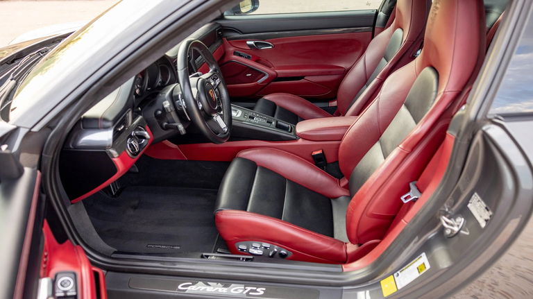 Porsche 991.2 Carrera GTS