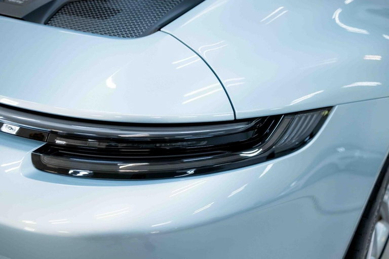 Porsche 992 GT3 Touring