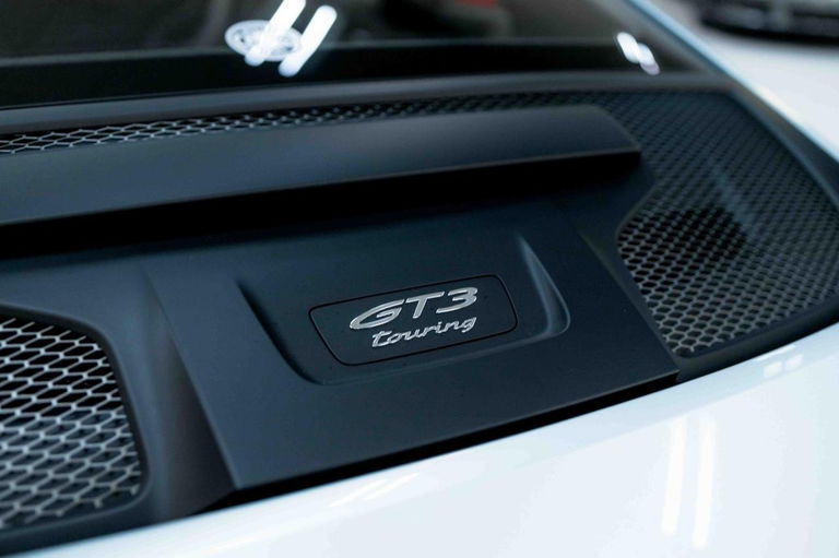 Porsche 992 GT3 Touring