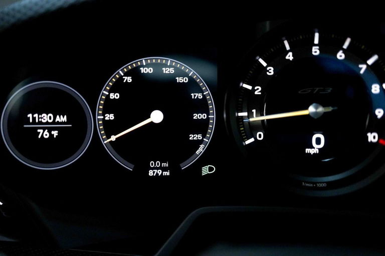 Porsche 992 GT3 Touring