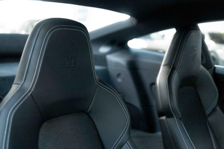 Porsche 992 GT3 Touring