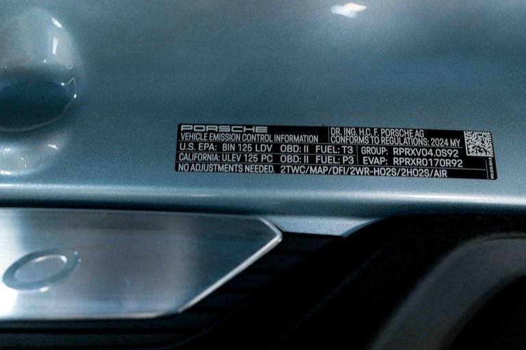 Porsche 992 GT3 Touring