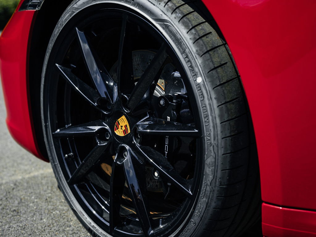 Porsche 992 Carrera 4S