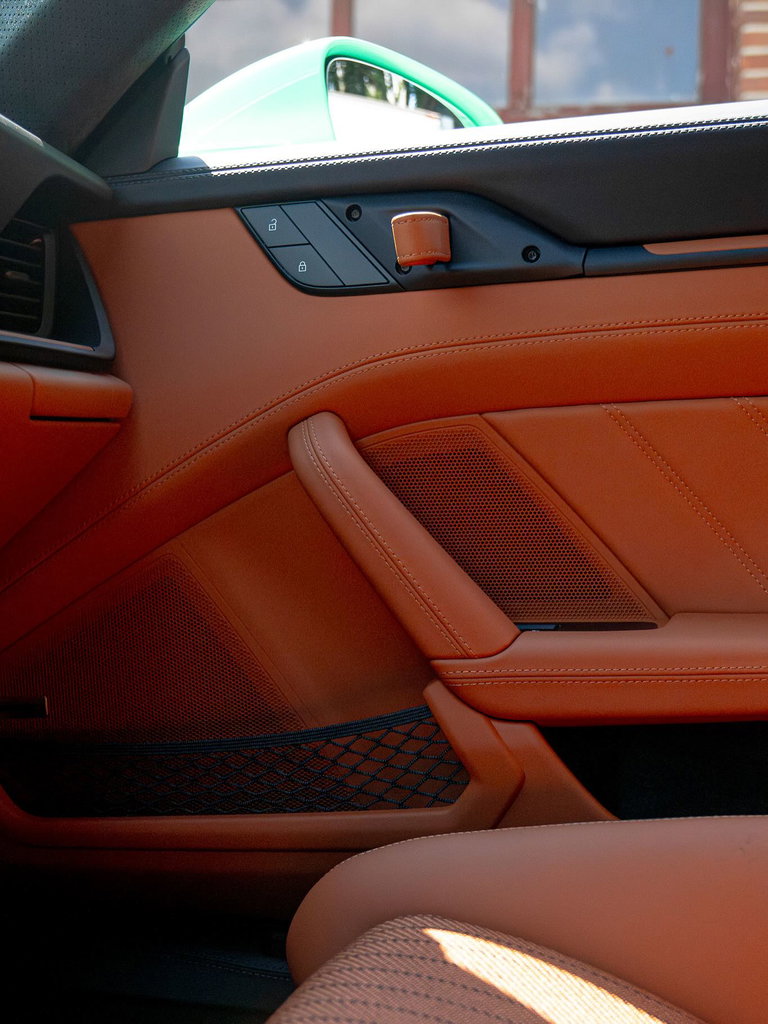Porsche 911 S/T
