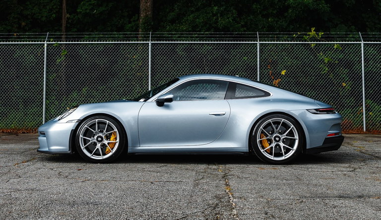 Porsche 992 GT3 Touring