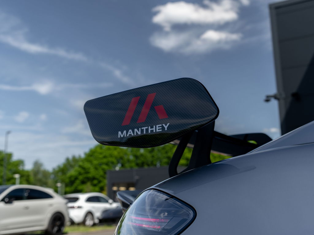 Porsche 718 Cayman GT4 RS