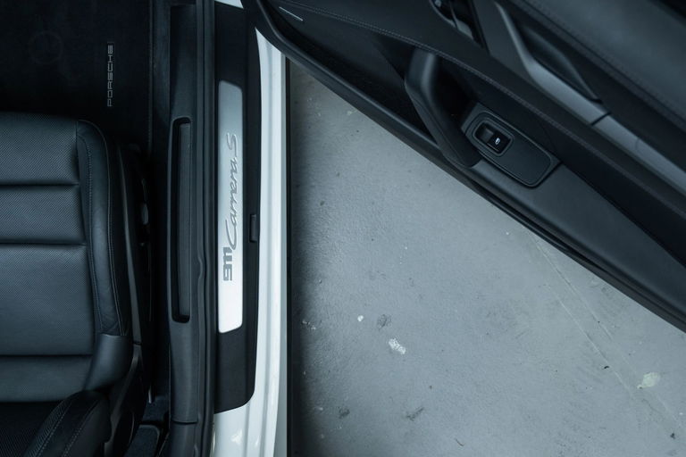 Porsche 992 Carrera S