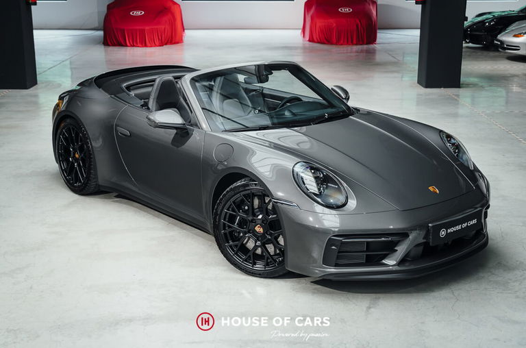 Porsche 992 Carrera 4 GTS