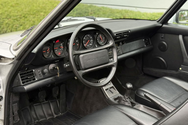 Porsche 964 Carrera 4