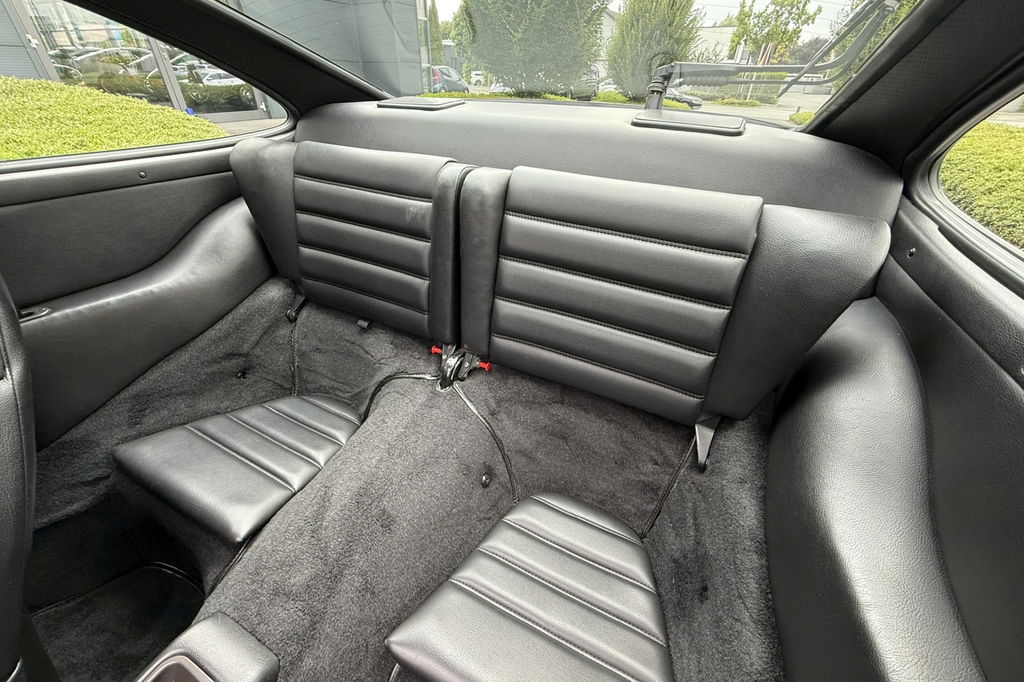 Porsche 964 Carrera 4