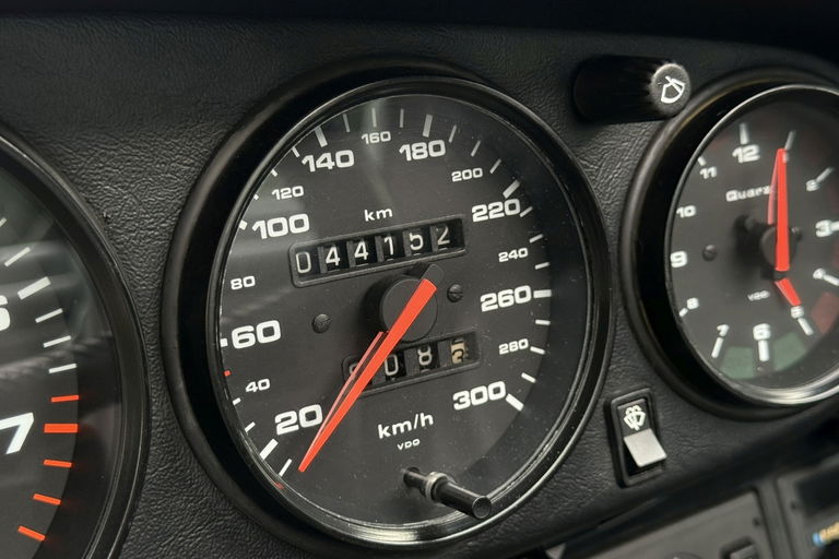 Porsche 964 Carrera 4