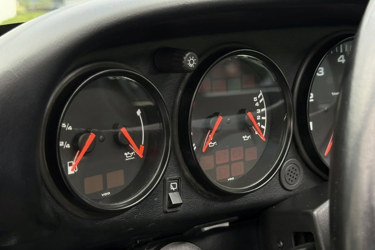 Porsche 964 Carrera 4